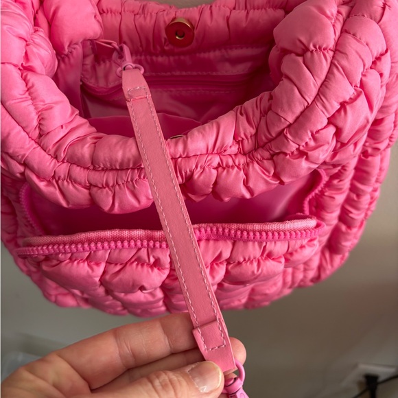 NWT Simply Southern Pink Quilted Shoulder Bag - Picture 8 of 8